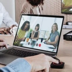 Logitech Rally Plus + Barco CX-50 -Logitech Shop coup 2 1